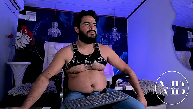 Snapshot of MichaelBear_ chatting on February 8, 2026, 12:08 pm MichaelBear online show from February 8, 2026, 12:08 pm