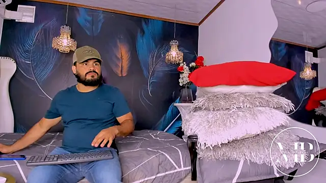 Snapshot of MichaelBear_ chatting on February 28, 2026, 12:06 pm MichaelBear online show from February 28, 2026, 12:06 pm