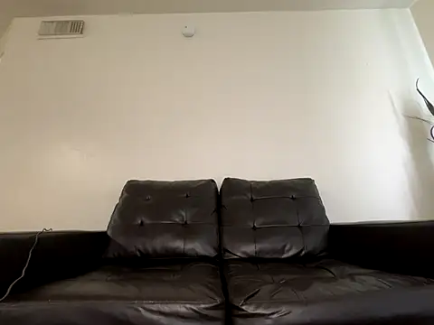 sexy itzamara online show from November 20, 2025, 7:24 pm