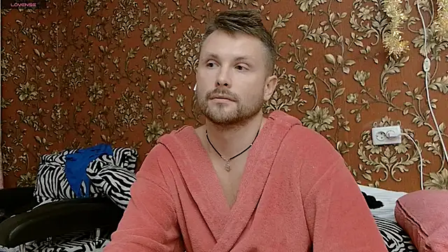 MartinBrandon online show from October 12, 2025, 7:24 pm