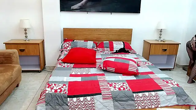 Snapshot of MaloryAndLuna chatting on October 17, 2025, 11:57 am MaloryAndLuna online show from October 17, 2025, 11:57 am