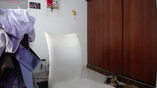 Moon lunita online show from February 25, 2026, 9:13 pm