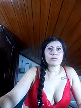 Tania mature online show from February 9, 2026, 5:50 pm