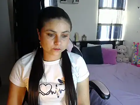 violeta campbell online show from February 27, 2025, 7:04 pm