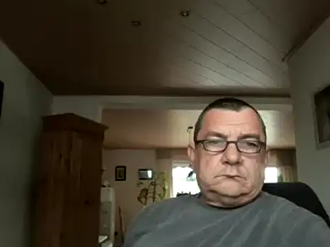 Nobbie444 online show from May 15, 2026, 11:28 am