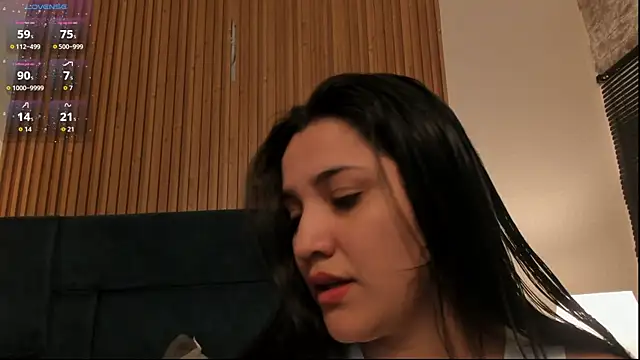 Snapshot of Kareena_chopra chatting on April 23, 2026, 12:15 pm Kareena chopra online show from April 23, 2026, 12:15 pm