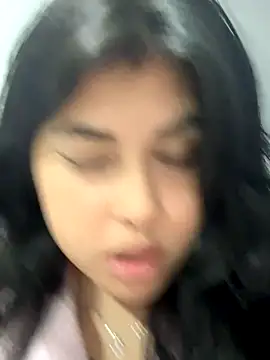 Alyaa s online show from October 28, 2025, 1:53 am