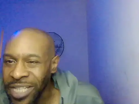 Snapshot of CuzzyB69 chatting on November 27, 2025, 8:00 pm CuzzyB69 online show from November 27, 2025, 8:00 pm