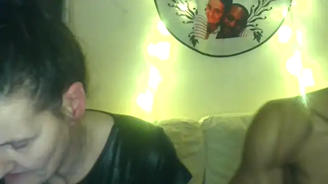 CuzzyB69 online show from April 13, 2026, 11:10 pm