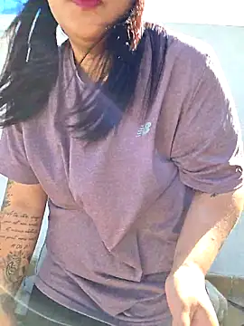 johanna974x online show from April 5, 2026, 2:58 pm