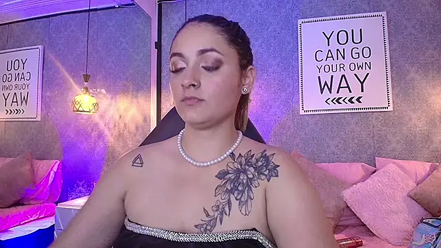 Emiily W online show from February 7, 2025, 1:43 pm