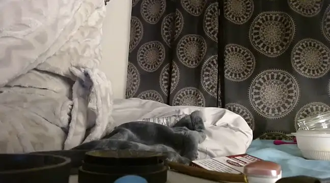 EmpressSunshine online show from December 5, 2024, 6:10 am