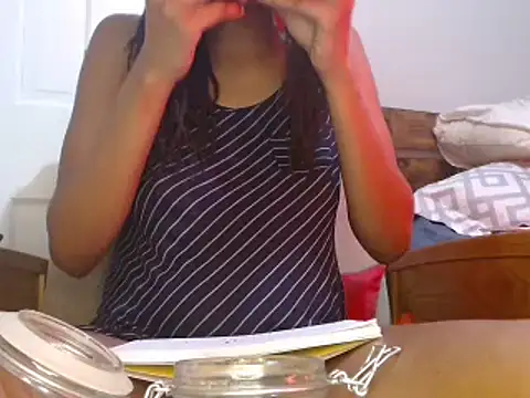 EmpressSunshine online show from February 22, 2025, 1:22 am