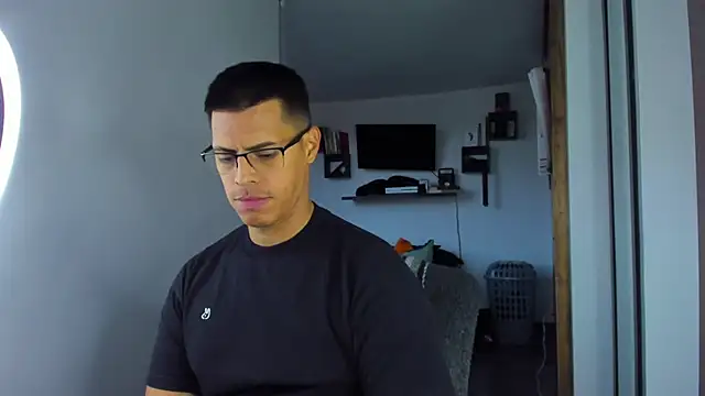  John Boy  online show from April 9, 2026, 10:59 pm