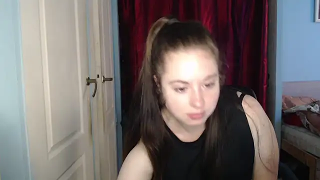 ryhhnnagold99 online show from September 9, 2025, 11:54 am