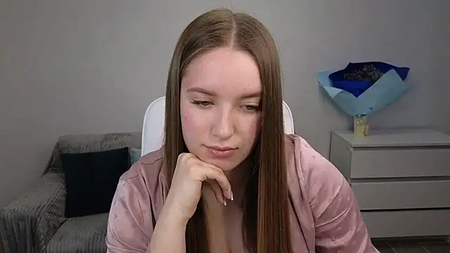 EvaMaddison online show from January 14, 2025, 6:34 am