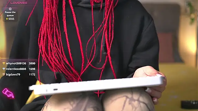 Lorettelorena online show from February 18, 2025, 8:14 pm