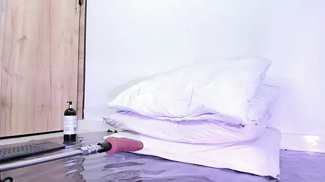 Snapshot of angel_mouna chatting on January 25, 2025, 9:25 pm angel mouna online show from January 25, 2025, 9:25 pm