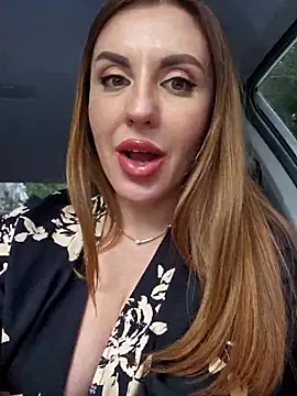 Snapshot of Kalli_Fornia chatting on March 19, 2025, 12:12 pm Kalli Fornia online show from March 19, 2025, 12:12 pm