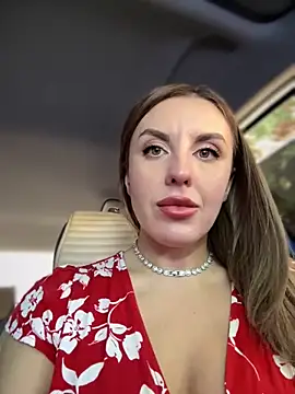 Snapshot of Kalli_Fornia chatting on September 11, 2025, 8:36 am Kalli Fornia online show from September 11, 2025, 8:36 am