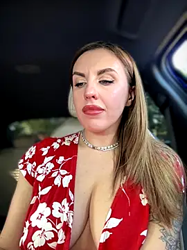 Snapshot of Kalli_Fornia chatting on September 21, 2025, 8:05 am Kalli Fornia online show from September 21, 2025, 8:05 am