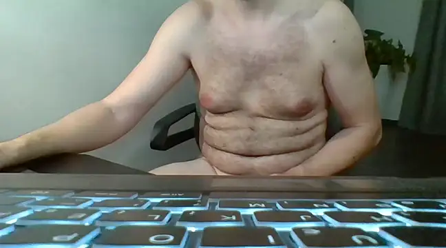 Snapshot of Horney_boy86 chatting on December 7, 2024, 9:11 pm Horney boy86 online show from December 7, 2024, 9:11 pm