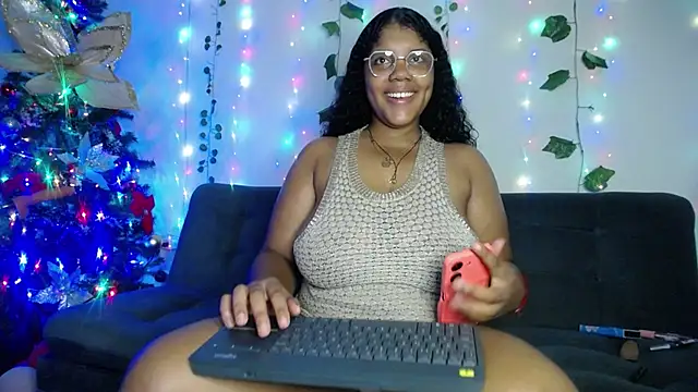 Lilyth  Brown online show from December 5, 2024, 1:36 am