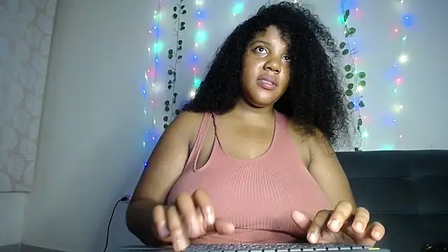 Lilyth  Brown online show from February 20, 2025, 4:50 am