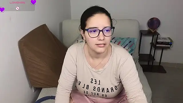 blue  moon  online show from January 13, 2026, 4:40 am