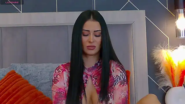 EmyLaveau online show from January 12, 2026, 6:29 am