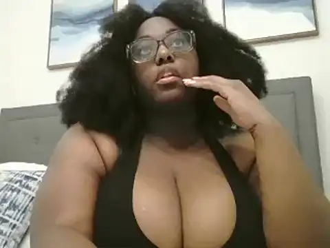 MissCC99 online show from December 5, 2024, 8:00 am