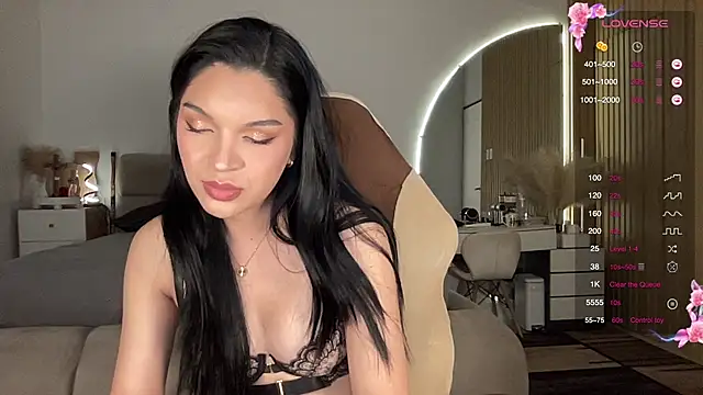 Snapshot of Rogueblaze chatting on February 20, 2026, 6:26 am Rogueblaze online show from February 20, 2026, 6:26 am