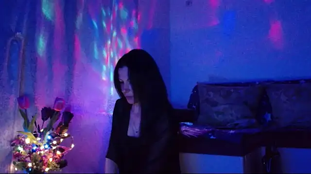 ElysaSun online show from March 10, 2025, 9:18 pm