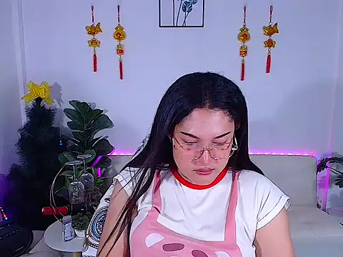 Snapshot of plysaithailand chatting on April 21, 2026, 1:42 am plysaithailand online show from April 21, 2026, 1:42 am