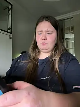 remirann  online show from January 9, 2025, 5:00 pm