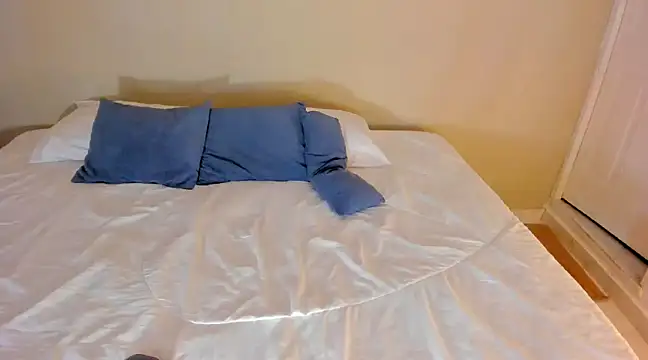 rosaaliiaa1 online show from December 31, 2024, 1:57 am