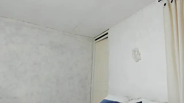 rosaaliiaa1 online show from February 23, 2025, 9:16 pm