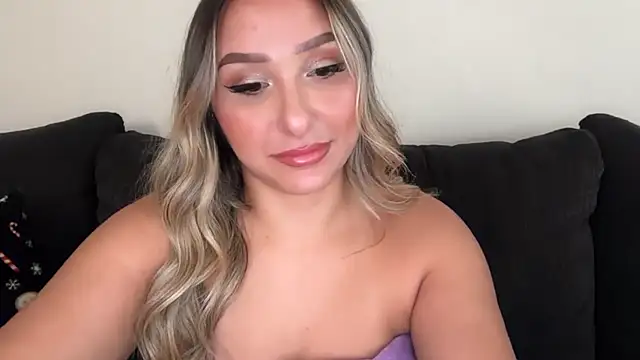 Snapshot of lustfulsmiles chatting on October 8, 2025, 4:59 pm lustfulsmiles online show from October 8, 2025, 4:59 pm