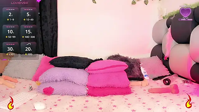 sabrinamossii online show from April 15, 2026, 5:14 am