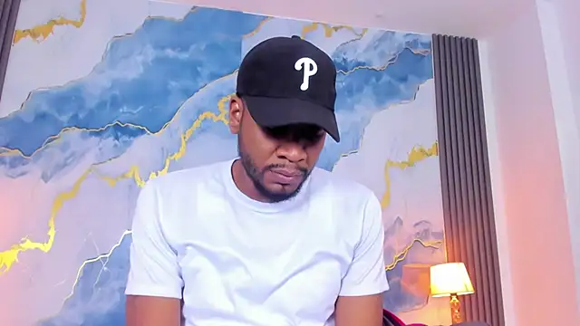 Kylieandjhonny online show from February 13, 2026, 7:43 pm