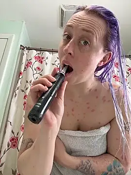 ursluttygf online show from March 17, 2026, 3:04 pm