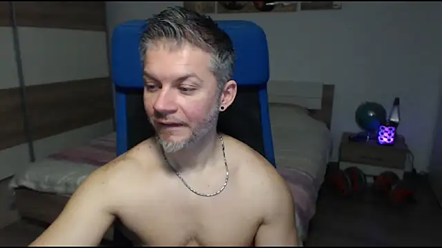 RobbyShawz online show from March 5, 2025, 10:55 am