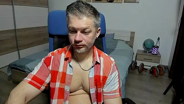 RobbyShawz online show from April 3, 2026, 4:43 am