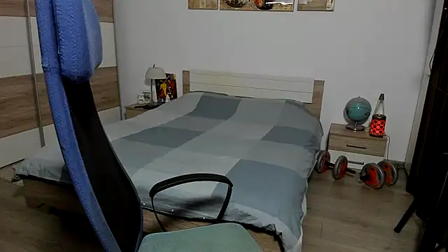 RobbyShawz online show from April 7, 2026, 4:02 am