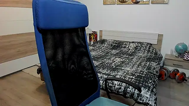 RobbyShawz online show from May 14, 2026, 4:08 am