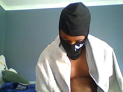 Snapshot of TitularAdaption chatting on December 4, 2025, 8:01 am TitularAdaption online show from December 4, 2025, 8:01 am