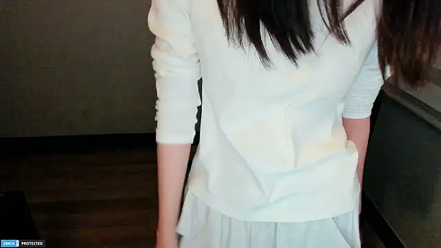 Snapshot of Ayase_momo chatting on January 21, 2025, 10:19 pm Ayase momo online show from January 21, 2025, 10:19 pm