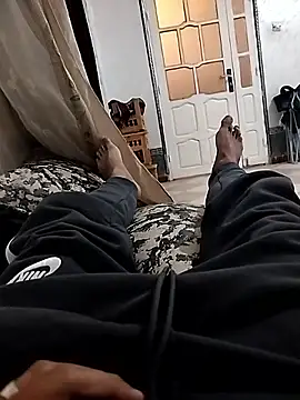 yacinemsila online show from October 18, 2025, 1:23 pm