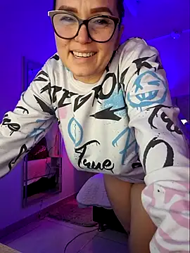 MariaPau 83 online show from March 19, 2026, 9:30 pm