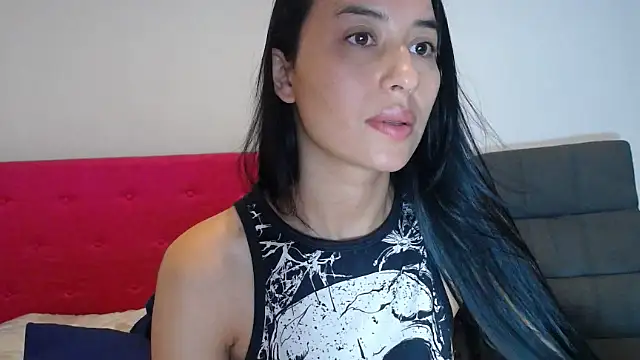 LisaRiveraxxx online show from February 27, 2026, 1:44 pm